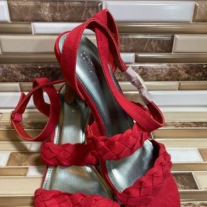 Sole lift heels Size 10W